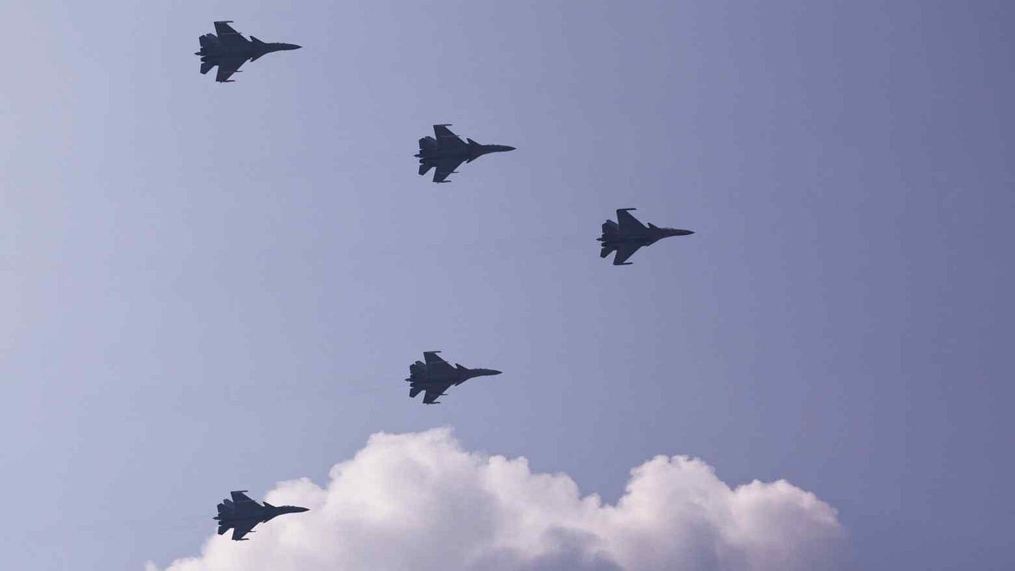 20251206N J-15 20251206N J-15